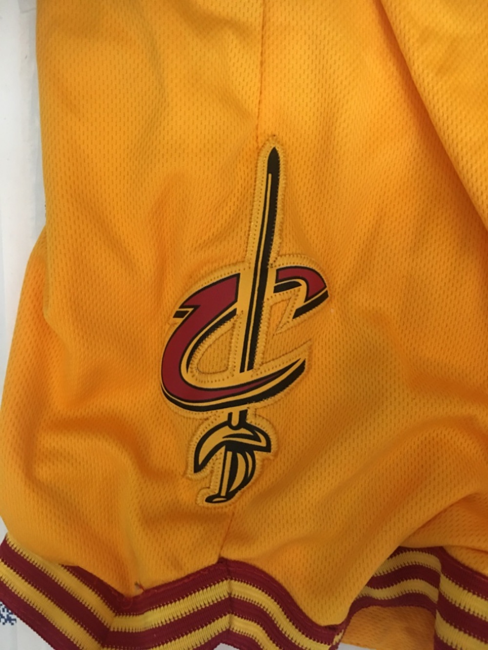 Men’s NBA Authentic adidas Cleveland Cavaliers Gold Shorts Size Small - Picture 13 of 16